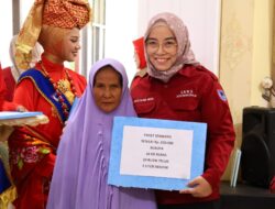 Pemko Payakumbuh Bersama LKKS dan Indo Jalito Peduli Salurkan Bantuan Untuk Masyarakat