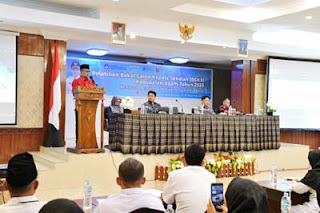 Bupati Agam, membuka Pelatihan Bakal Calon Kepala Sekolah (BCKS)