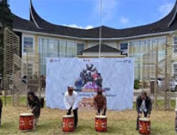Festival Pesona Tambua Tansa 2025 Meriah, Mahyeldi; Ini Bukti Cinta Budaya Minangkabau