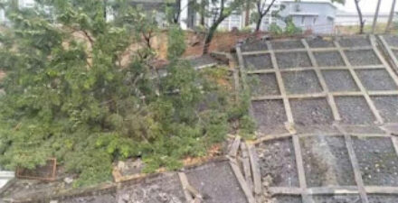 Longsor di Kampus UIN IB Sungai Bangek.