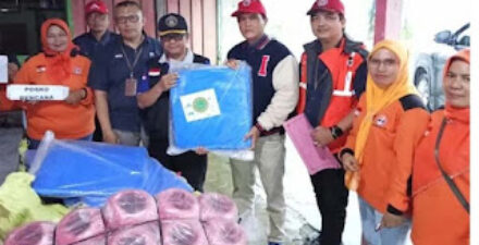 Puting Beliung Terjang Batu Gadang, PT Semen Padang Turun dengan Bantuan Cepat