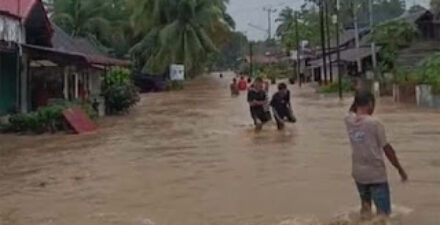 Darurat Banjir, Sekolah di Kota Pariaman Terpaksa Diliburkan.