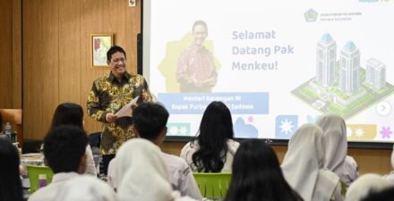 Purbaya dalam Kemenkeu Mengajar 10, yang diikuti oleh lebih dari 7.000 pegawai sebagai relawan pengajar dan dokumentator.