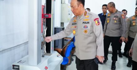 Wakapolri Komjen Dedi Prasetyo saat kunjungan kerja ke Puslitbang Polri, Jawa Barat, Rabu (12/11/2025).