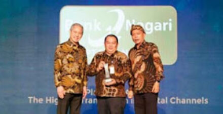 Bank Nagari Raih Platinum Award di Ajang Prima Awards 2025