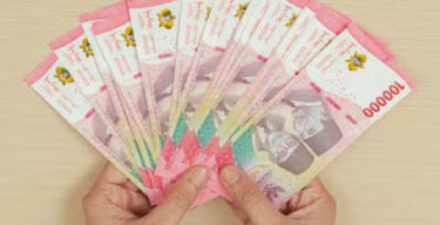 Pemerintah Siapkan Formula Baru Penyesuaian Upah Minimum 2026