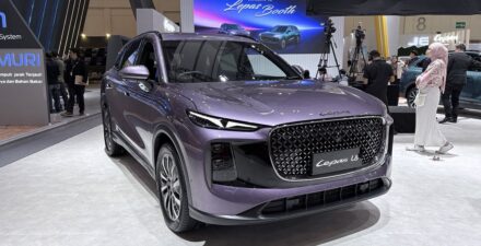 Lepas L8 Debut di GJAW 2025, Tawarkan Efisiensi 67 Km/L dan Performa Buas