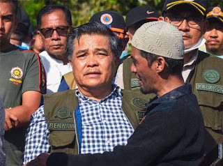 Bupati Agam, Benni Warlis meninjau langsung lokasi.