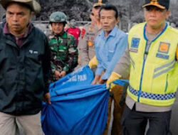 Kapolda Sumbar Instruksikan Seluruh Personel Siaga Tanpa Libur Saat Banjir Melanda