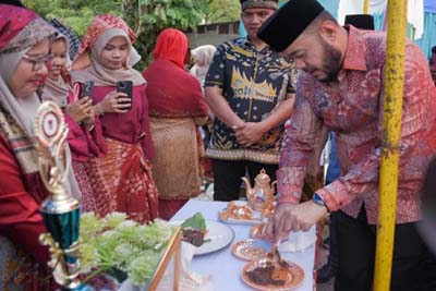 Walikota Fadly Amran menghadiri lomba