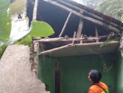 Tembok Rumah Jebol, Penghuni Selamat dari Cuaca Ekstrem