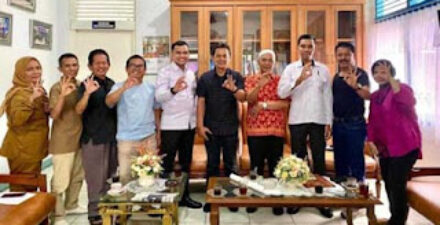 Kementerian HAM (Kemenham) berkunjung ke PWI Sumbar.