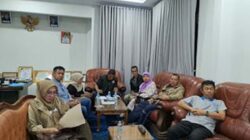 Pemkab Solok menghadiri rapat percepatan penginputan data.