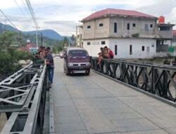 TNI Sukses Bangun Jembatan Bailey, Mobilitas Warga Kembali Lancar