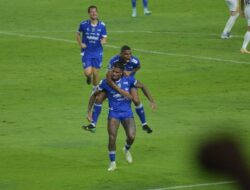 Persib Rilis Line Up Lawan Bangkok United, Bojan Hodak Tetap Andalkan Pola 4-2-3-1