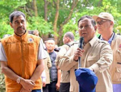 Prabowo Janji Bangun Kembali Rumah Warga Terdampak Banjir dan Longsor