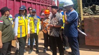 Percepat Pemulihan Layanan Air Bersih Kementerian PU Bantu 1,5 Km Pipa IPA untuk Kota Padang