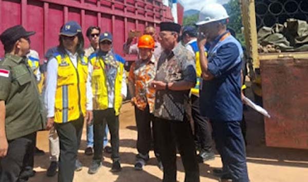 Percepat Pemulihan Layanan Air Bersih Kementerian PU Bantu 1,5 Km Pipa IPA untuk Kota Padang