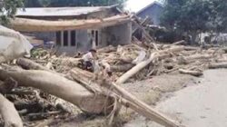 Kondisi Aceh Tamiang luluh lantak usai diterjang banjir bandang dan longsor.