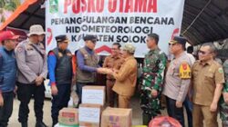 Pemkab Solok menerima bantuan bencana dari Pemkab Pelalawan.