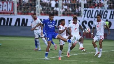 Persib Bandung harus menelan pil pahit saat menjalani laga tunda pekan ke-12 Super League 2025/2026.