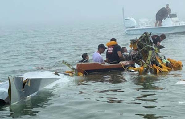 Pesawat Angkatan Laut Meksiko jatuh di Texas, Amerika Serikat, Senin (22/12)