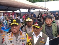 Wakapolri Tinjau Bencana Padang Pariaman, Serahkan Bantuan, Perkuat Pemulihan.