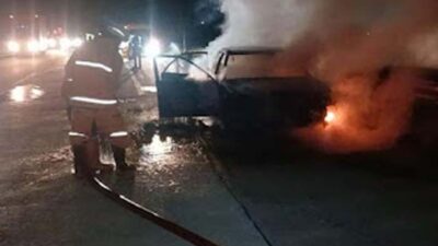 Toyota Soluna Hangus Terbakar di Tol Solo–Kertosono, Arus Lalu Lintas Terganggu