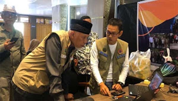 Gubernur Sumbar Mahyeldi Ansharullah meninjau langsung proses rekapitulasi data dampak