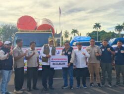 Gubernur Mahyeldi Menerima Bantuan dari SPBA untuk Korban Bencana Hidrometeorologi di Sumbar