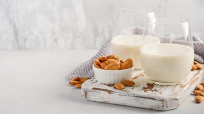 Ada banyak alternatif yang lebih ramah bagi mereka yang memiliki alergi susu sapi tapi tetap bisa memberikan rasa serta tekstur yang mirip.