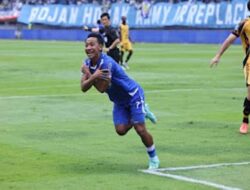 Bojan Hodak: Memanfaatkan Peluang Kunci Kemenangan Persib