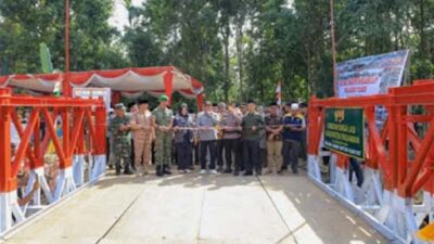 Resmikan Jembatan Bailey Sungai Lasi, Bupati Welly Suhery Apresiasi Kolaborasi Pusat dan TNI