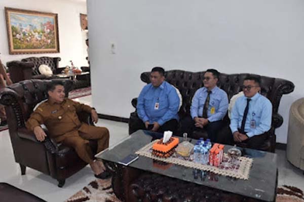 Bupati Agam, Benni Warlis menerima kunjungan Bank Nagari