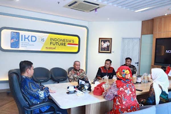 Wakil Wali Kota Solok, Suryadi Nurdal, melakukan pertemuan resmi