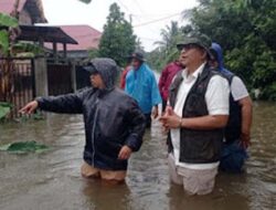 Tiga Warga Selamat dari Banjir Dadok Tunggul Hitam