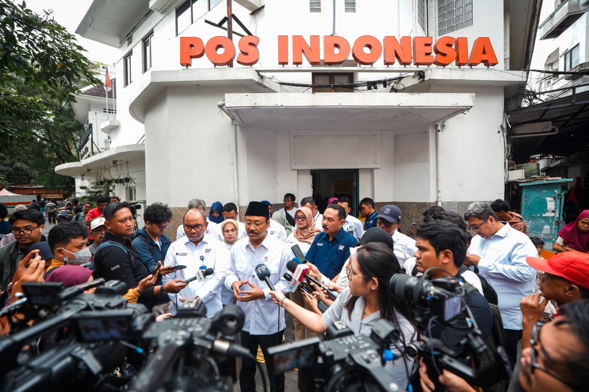 PT Pos Indonesia tetap menjalankan penyaluran BLTS di tengah kondisi bencana.
