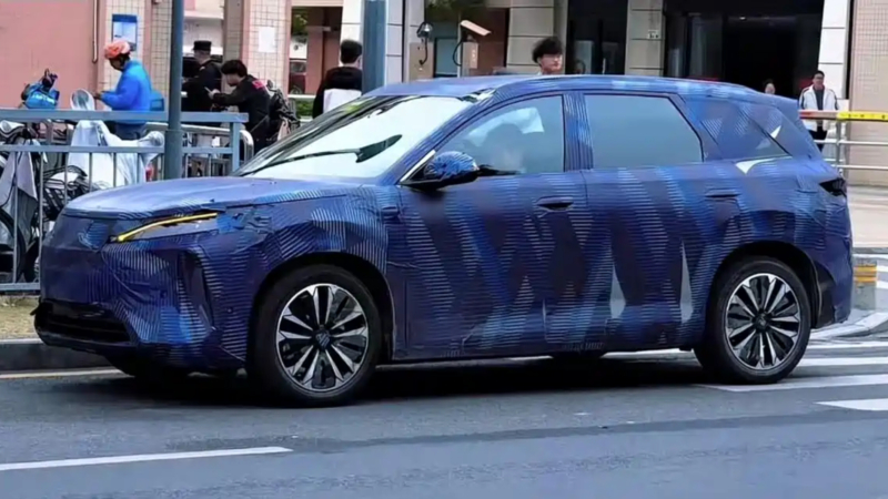 Mobil Baru BYD Kepergok Tes Jalan, Intip Bocorannya.