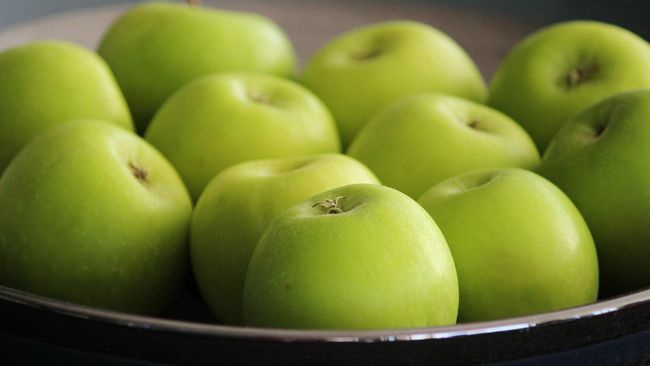 Apel hijau mungkin tidak sepopuler apel merah. Namun, ada banyak manfaat mengonsumsi apel hijau bagi kesehatan berkat kandungan nutrisi di dalamnya.