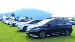 Berikut lima tips berkendara aman di hari pertama kerja usai libur panjang, Senin (5/1/2026).