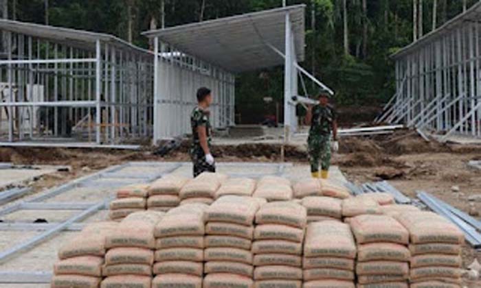 Ribuan zak Semen Padang dipasok untuk pembangunan huntara pascabanjir bandang.