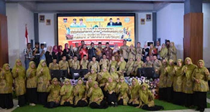 Wakil Wali Kota Maigus Nasir menutup PORSEMA II.