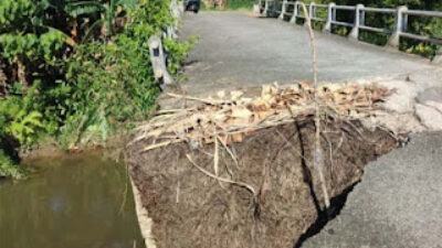 Kondisi kerusakan jembatan sawah rawang nagari campago Barat.