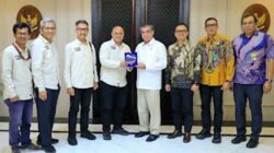 Pengurus Pusat Ikatan Jurnalis Televisi Indonesia (IJTI), foto bersama.