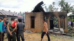 Kebakaran hebat menghanguskan dua rumah di Kabupaten Pasaman.