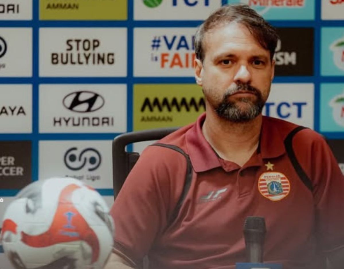 Pelatih Persija Jakarta, Mauricio Souza.