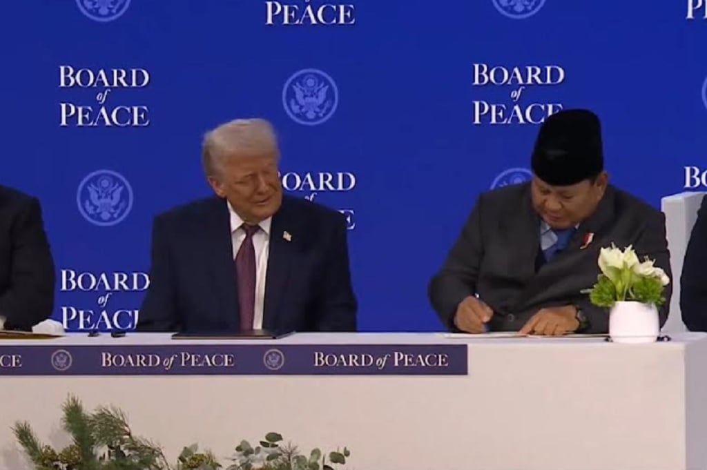 Presiden Prabowo Subianto menandatangani dokumen bergabung dengan Dewan Perdamaian Gaza.
