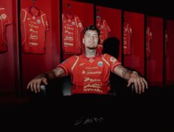 John Herdman Pantau Liga Lokal, Bahas Adaptasi Cuaca dengan Shayne Pattynama