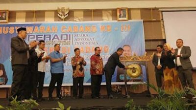 Peresmian Musyawarah Cabang III Peradi SAI Padang.