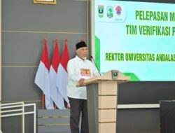 Gubernur Mahyeldi Lepas 400 Mahasiswa KKN Unand untuk Verifikasi Rumah Terdampak Bencana di Sumbar